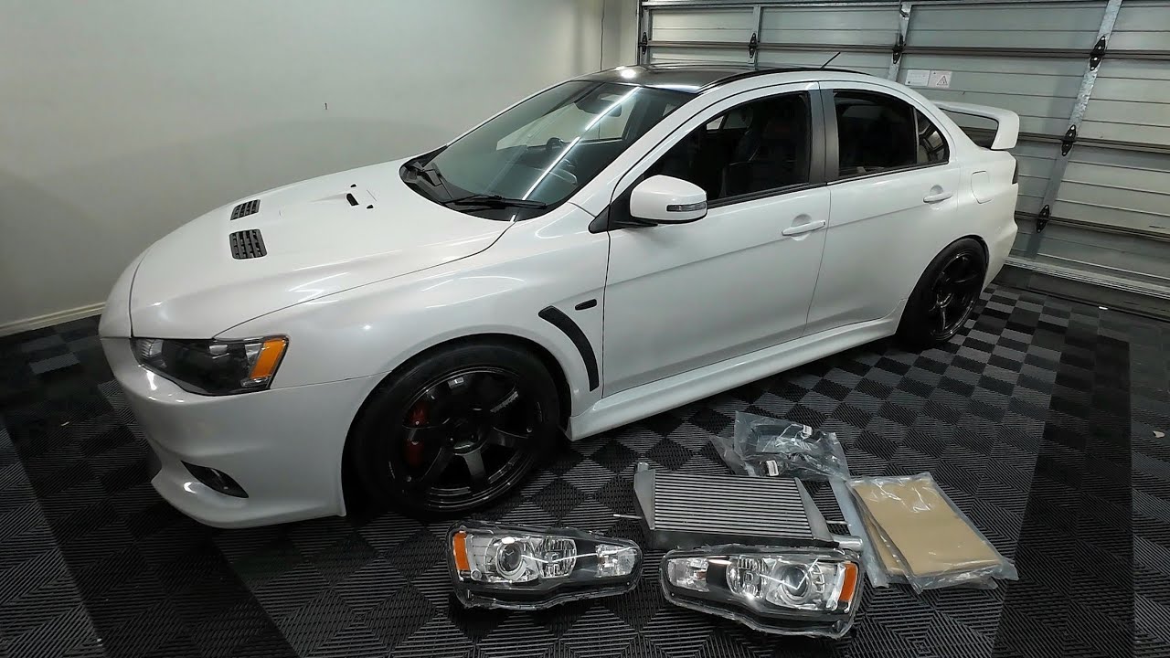 Evo X FE получил некоторые улучшения | Интеркулер PWR, ксеноновые фары и удаление противотуманных...