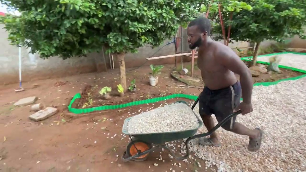 LET THE HARD LABOUR BEGIN 💪🏾 | Building in Zambia | VLOG