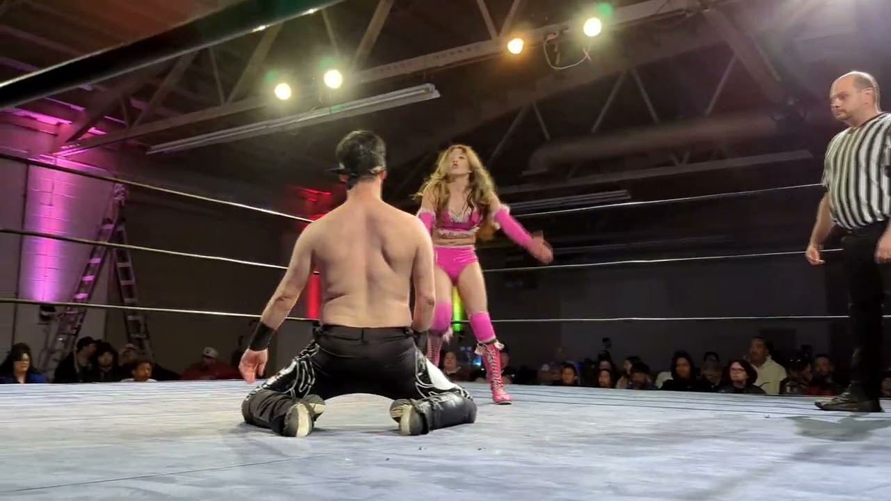 Mike Hayashi vs Mighty Myra | Fall Fury