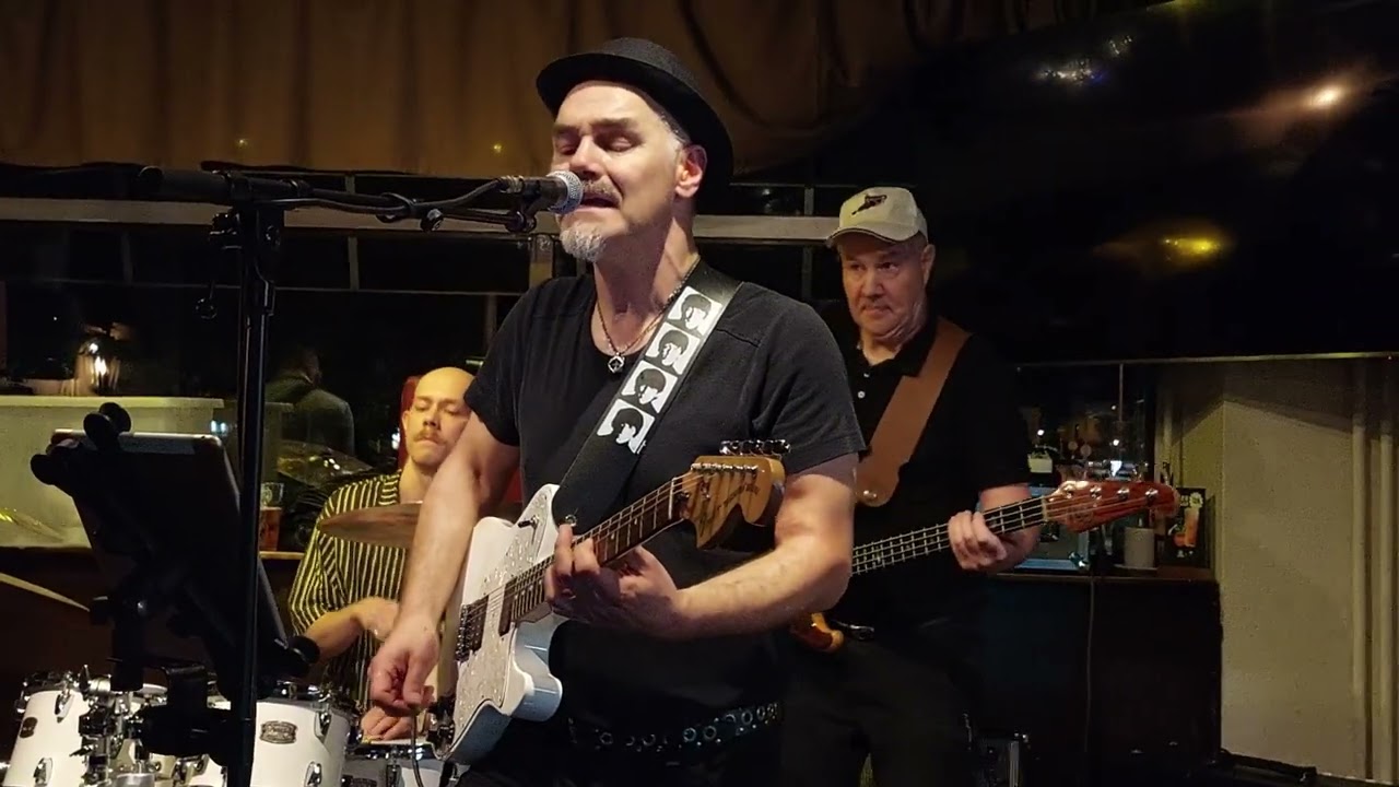 CoverSTAM covering 'Sting/Englishman in New York' - Rattis 20.9.2025 @Erniina  