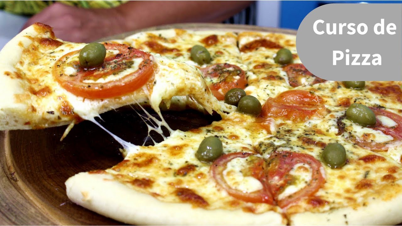 Como fazer Pizza de Muçarela - Massa especial