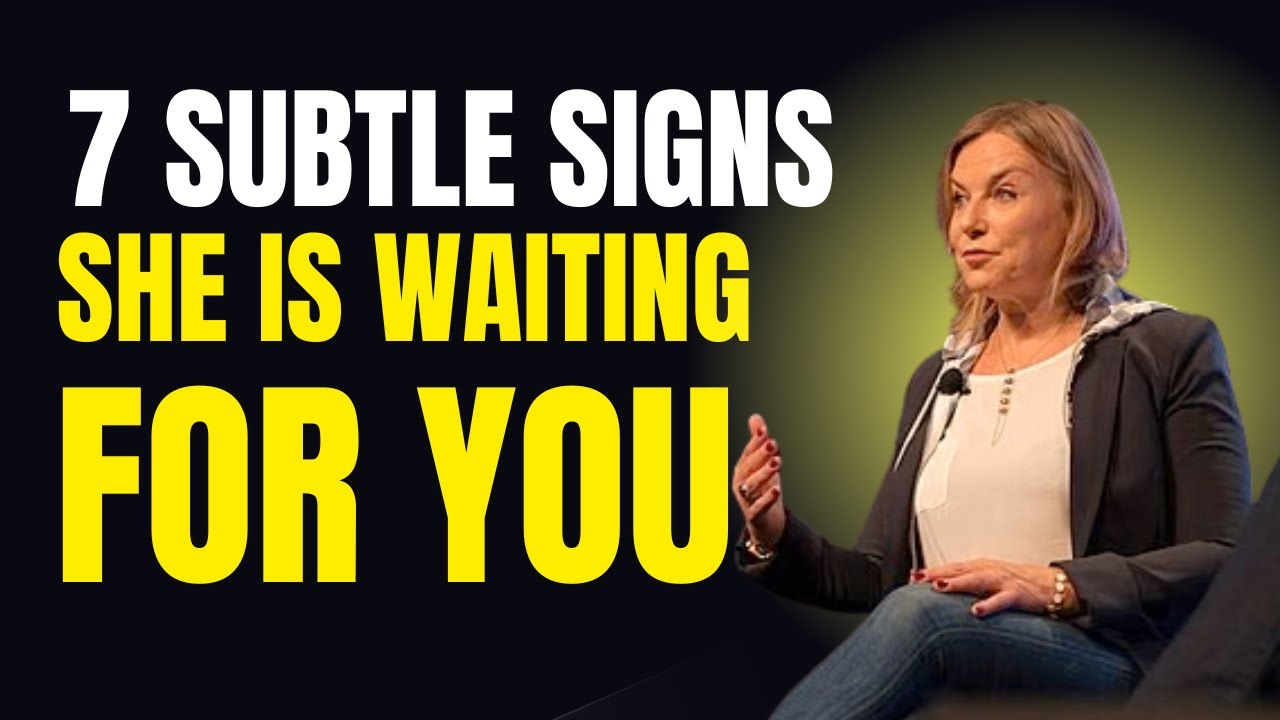 7 Subtle Signs She Is Waiting For You To Approach (Female Psychology)