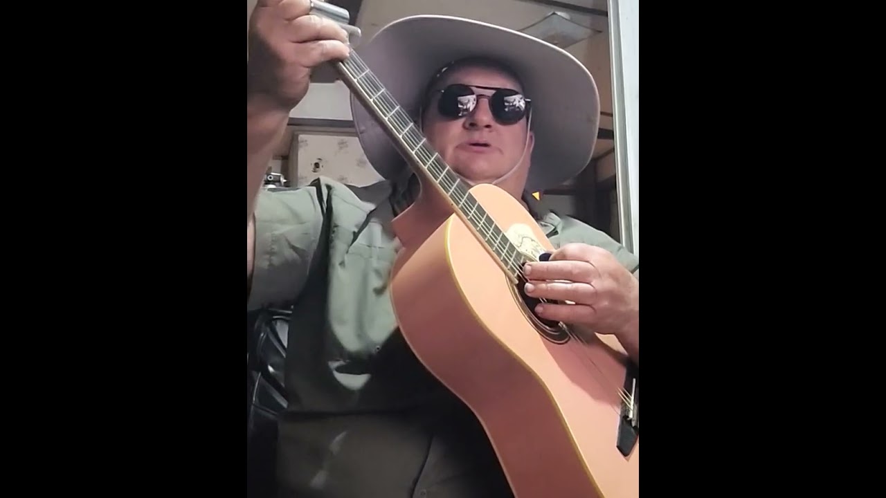 I sing the blues in Italian.