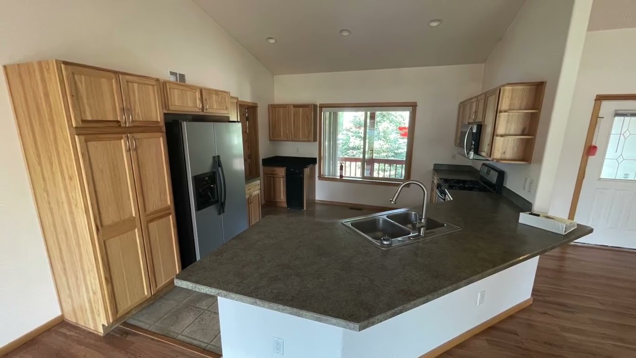 16691 Oakridge Place | Private Spa Living Meets Central Oregon Adventure