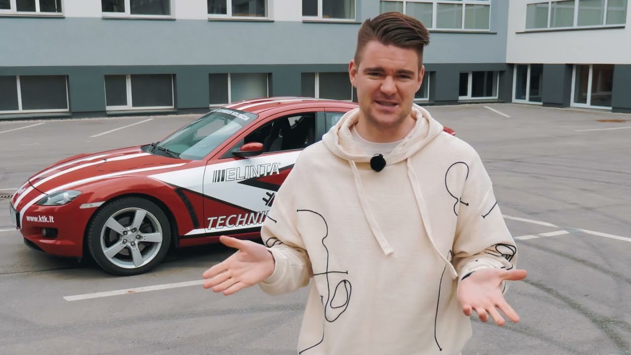 Paul de Miko išbando Kauno technikos kolegijos studentų į elektromobilį paverstą Mazda RX-8