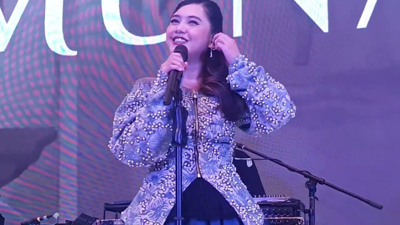 ZIVA MAGNOLYA - MUNAFIK | LIVE AT LIPPO MALL NUSANTARA 15.2.2025 [PALING DEPAN]