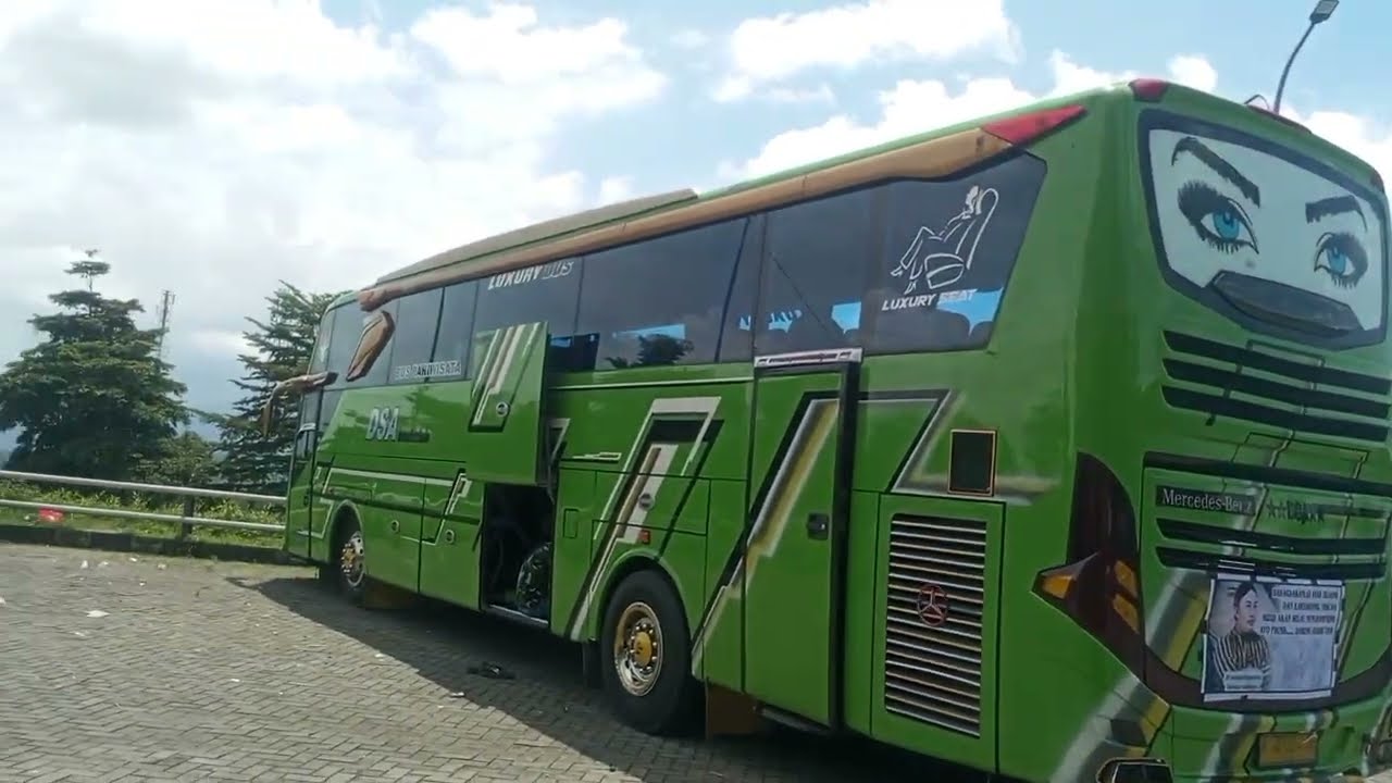 Hunting bus Terminal wisata Gedong Songo