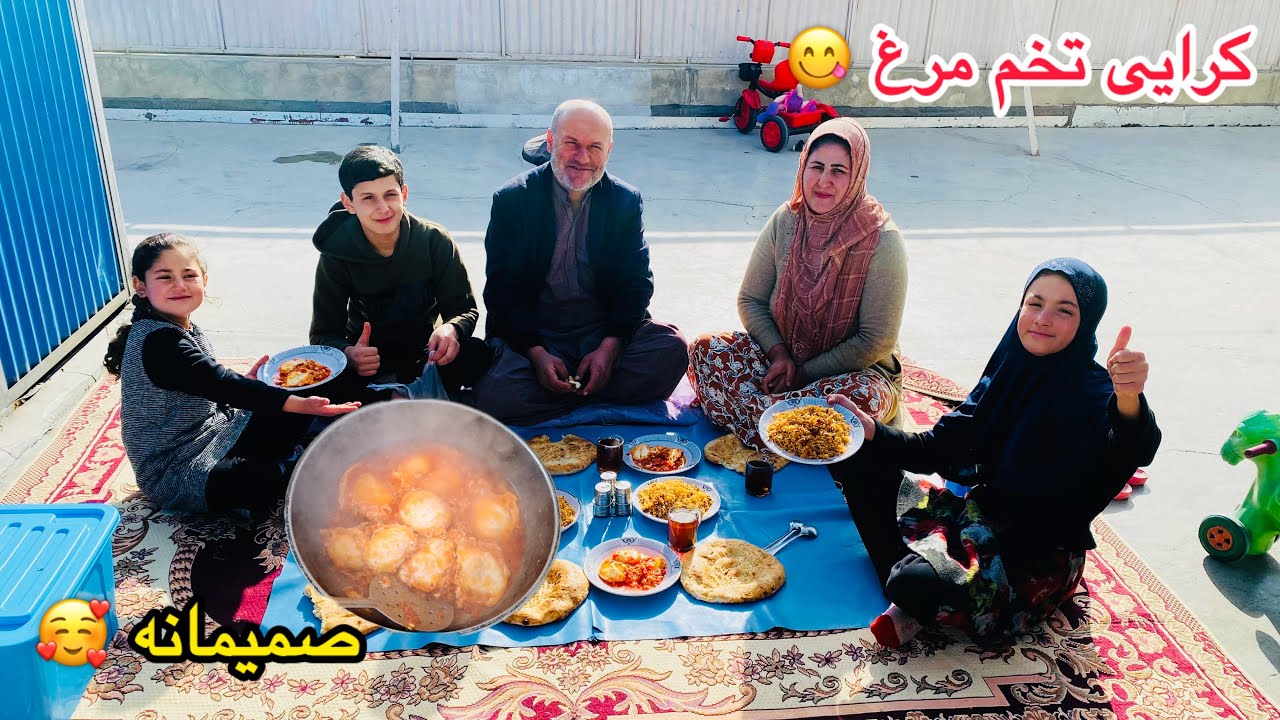 ولاگ فامیلی/ امروز در یک فضای صمیمانه کرایی تخم مرغ آماده کردیم😋زلزله در جریان برنامه☹️