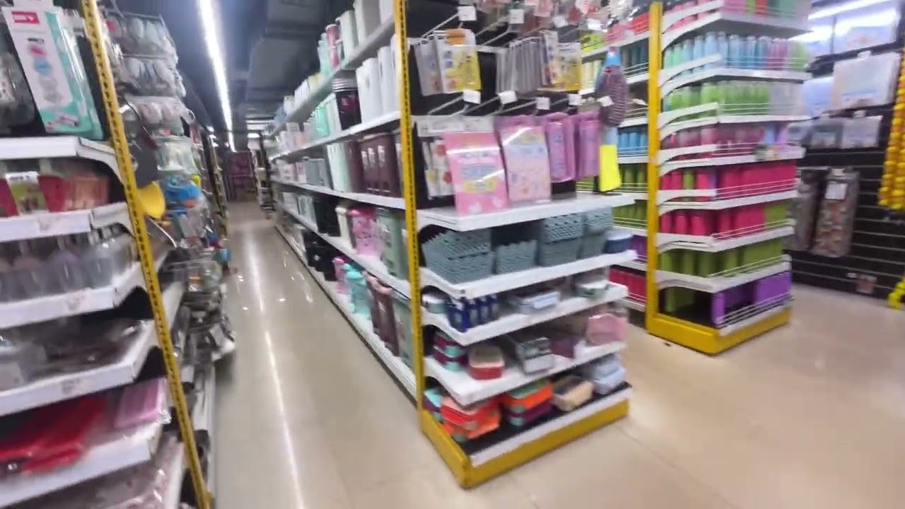 Наше возвращение. Мини видео за предыдущий месяц. Приехали в магазин mr Diy. 