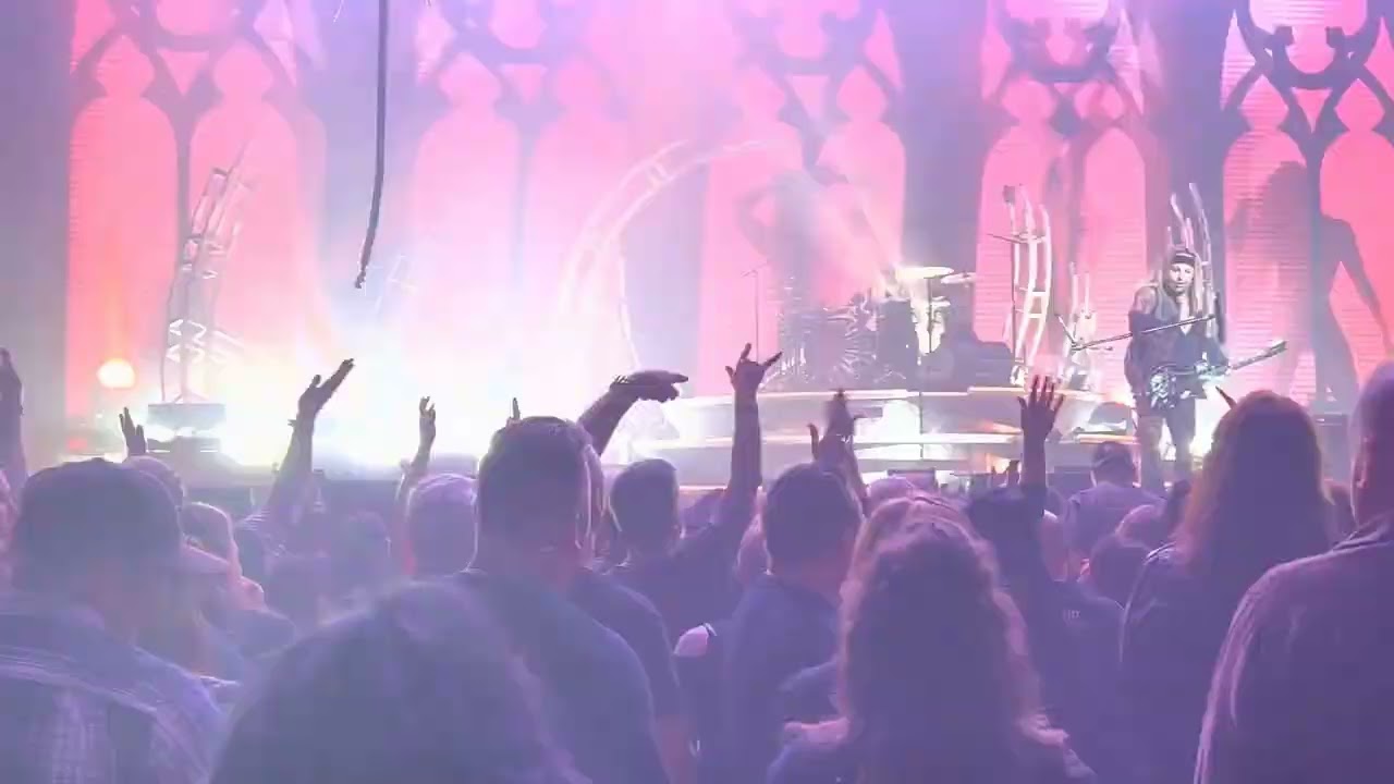 Vince Neil Backing Tracks. Motley Vanilli Crue.