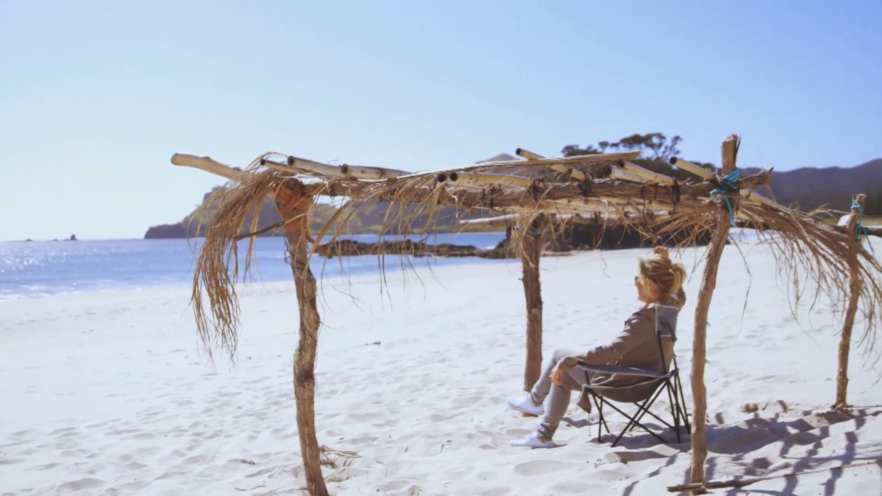 Auckland - Beyond your Backyard with Robyn Malcolm