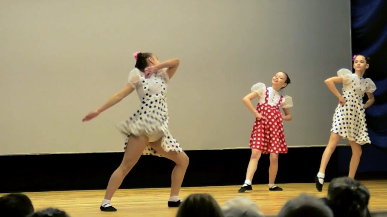 Dance Three girlfriends/Танец Три подружки