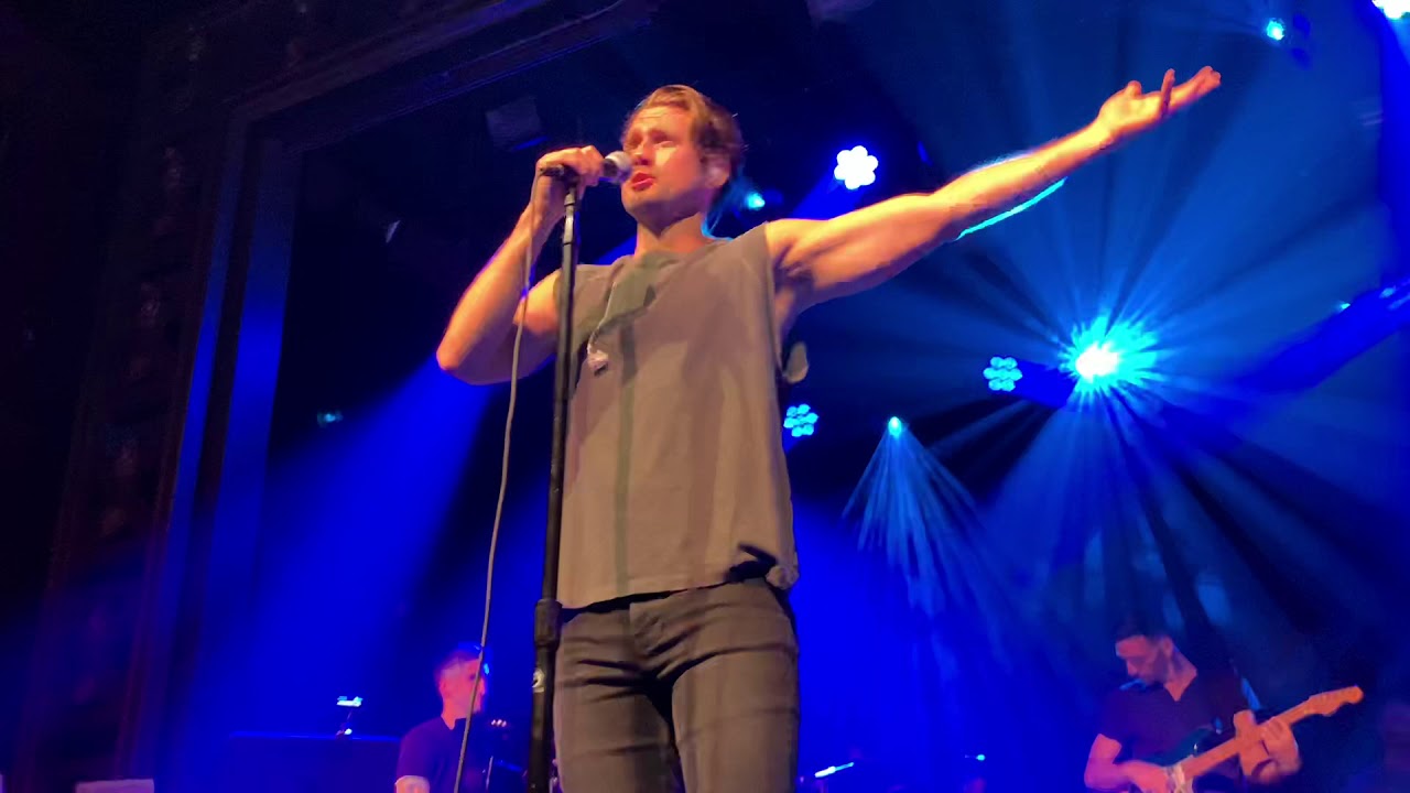 Aaron Tveit @ Webster Hall (5/29/2019) “Alone” (Heart)