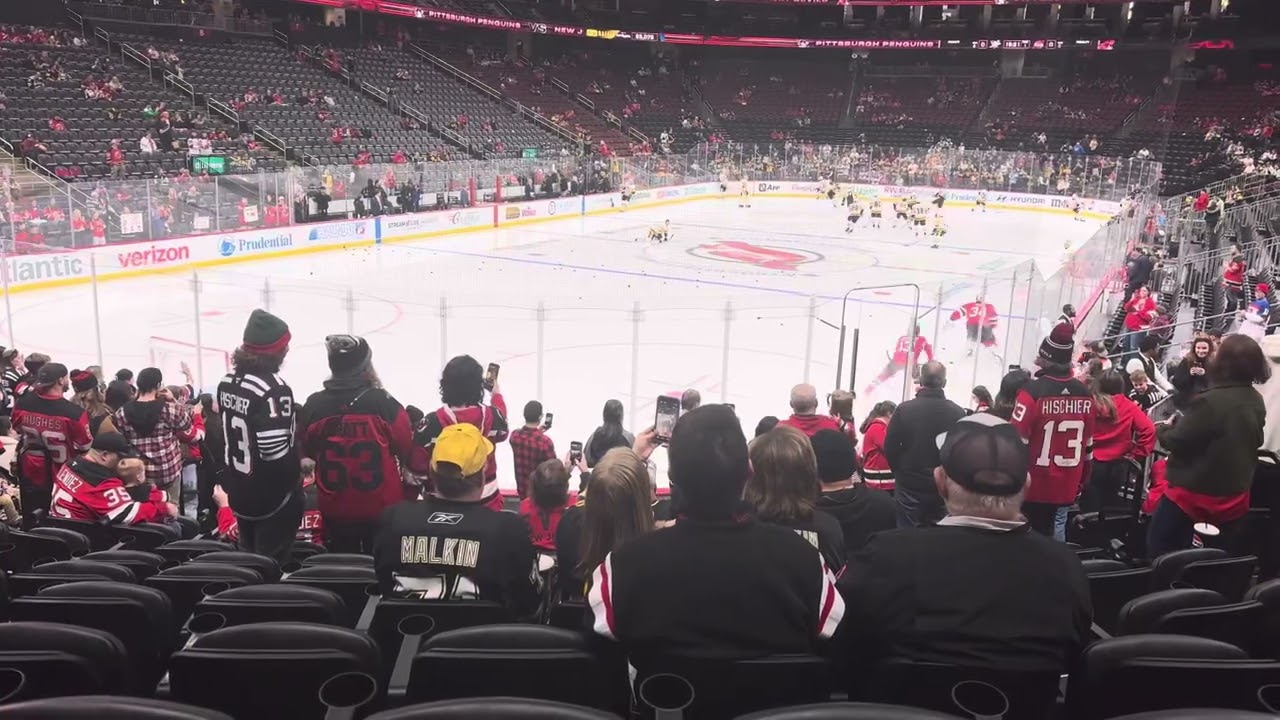New Jersey Devils Warmups Entrance (11/8)