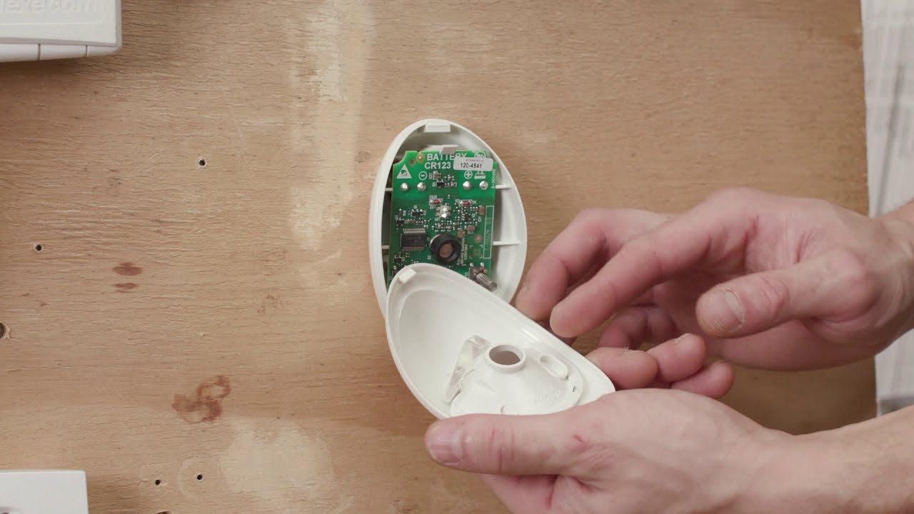 VISONIC WIRELESS ALARM SENSOR BATTERY - HOW TO CHANGE