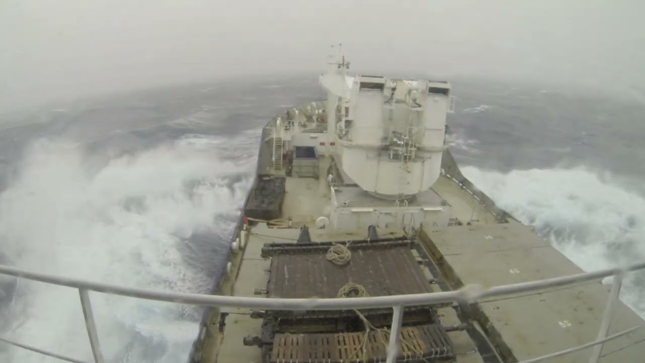 Tempête, force 12 à bord du Marion Dufresne (OP2-2013)