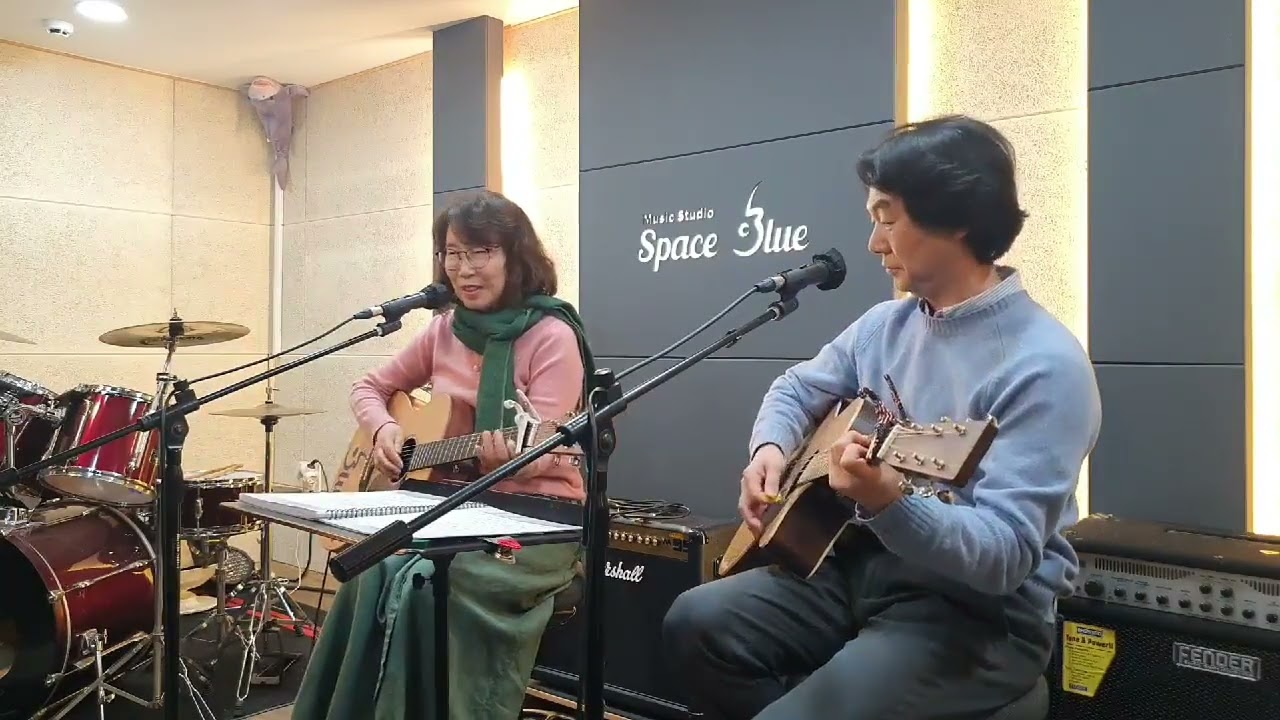 사랑하고 잇어요 ㅡ바다새 ♤예뚜♤