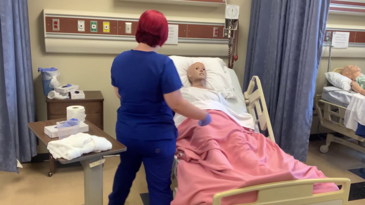 Bedpan (Kentucky Nurse Aide, Nursing Assistant, KNAT, CNA, SRNA)
