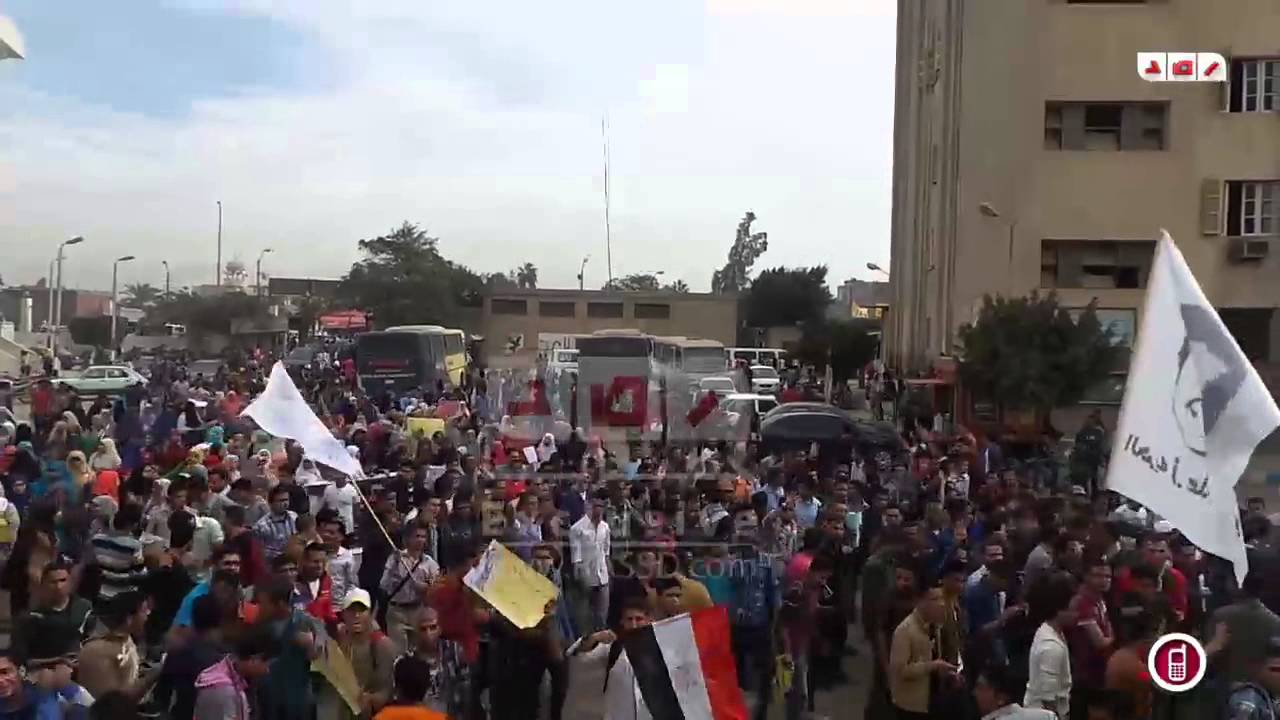 جامعة بني سويف تخرج ضد قمع الانقلاب