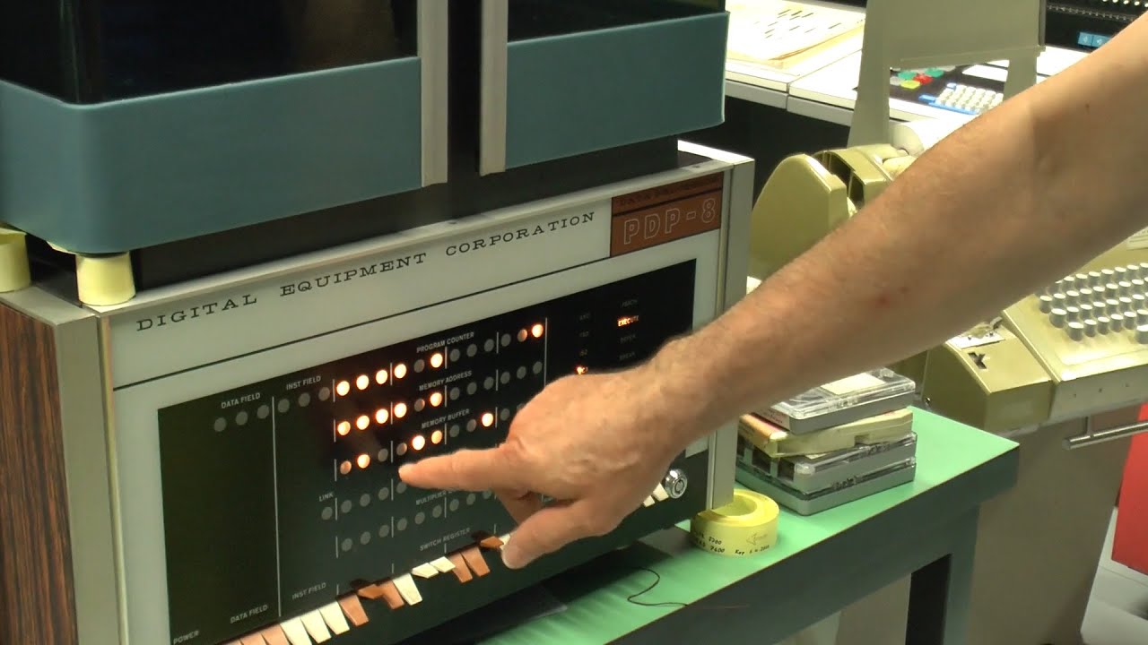 Stream vom 14.4.2022 - Thema: Der PDP-8