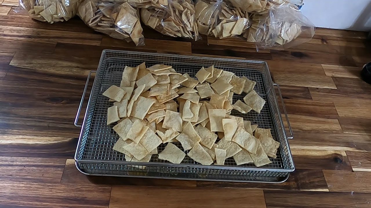 EASY Garlic Sourdough Crackers made with your discard