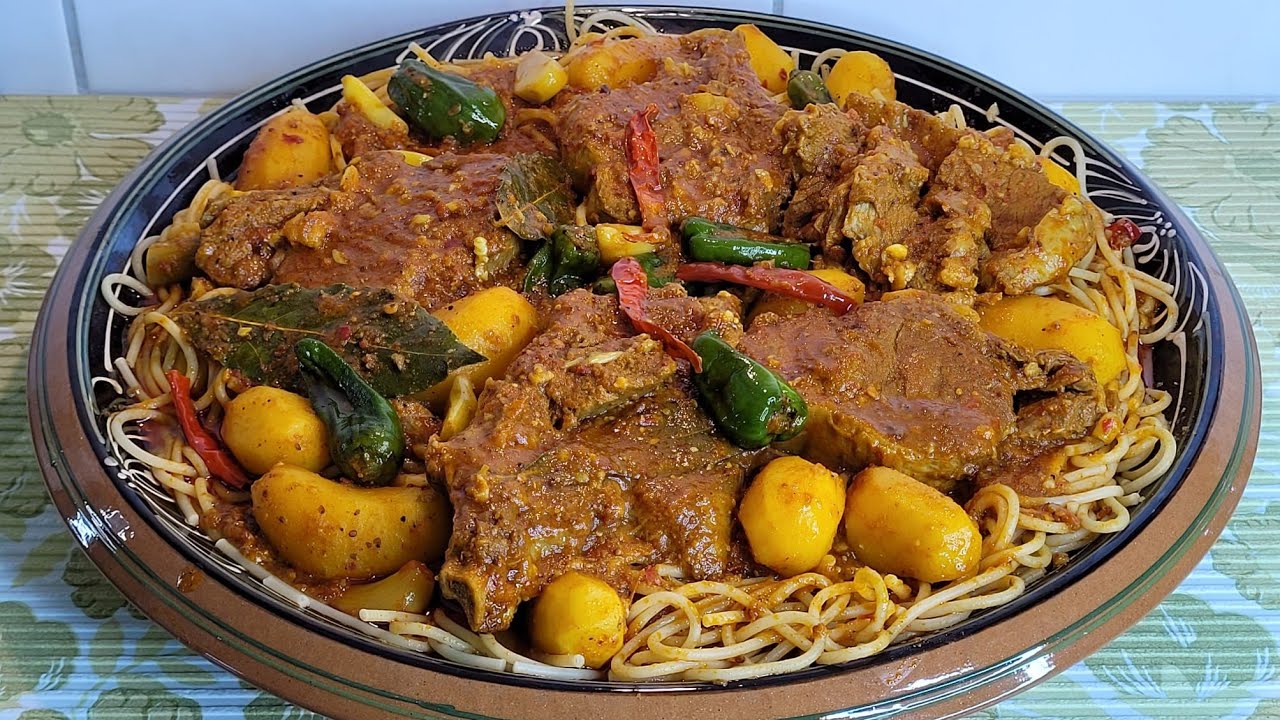 سباڤيتي بلحم البقري مشخشخة بنة ولا أروع لعشاق السباقيتي / Spaghettis au bœufs