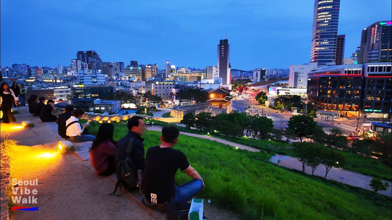 Dongdaemun to Naksan Park Walking Tour 동대문 | A Hidden Walk with the Best Views of Seoul (4K HDR)