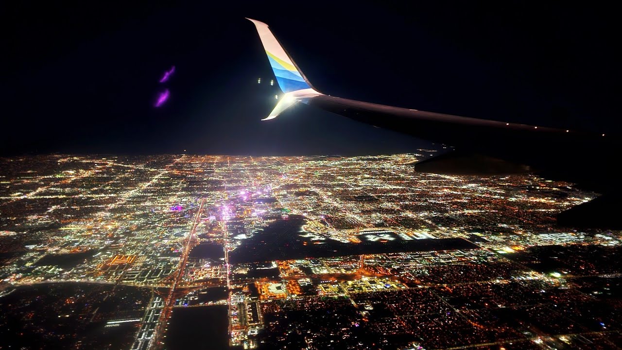 Night Landing at Las Vegas Harry Reid International Airport | Alaska Airlines Boeing 737- 800