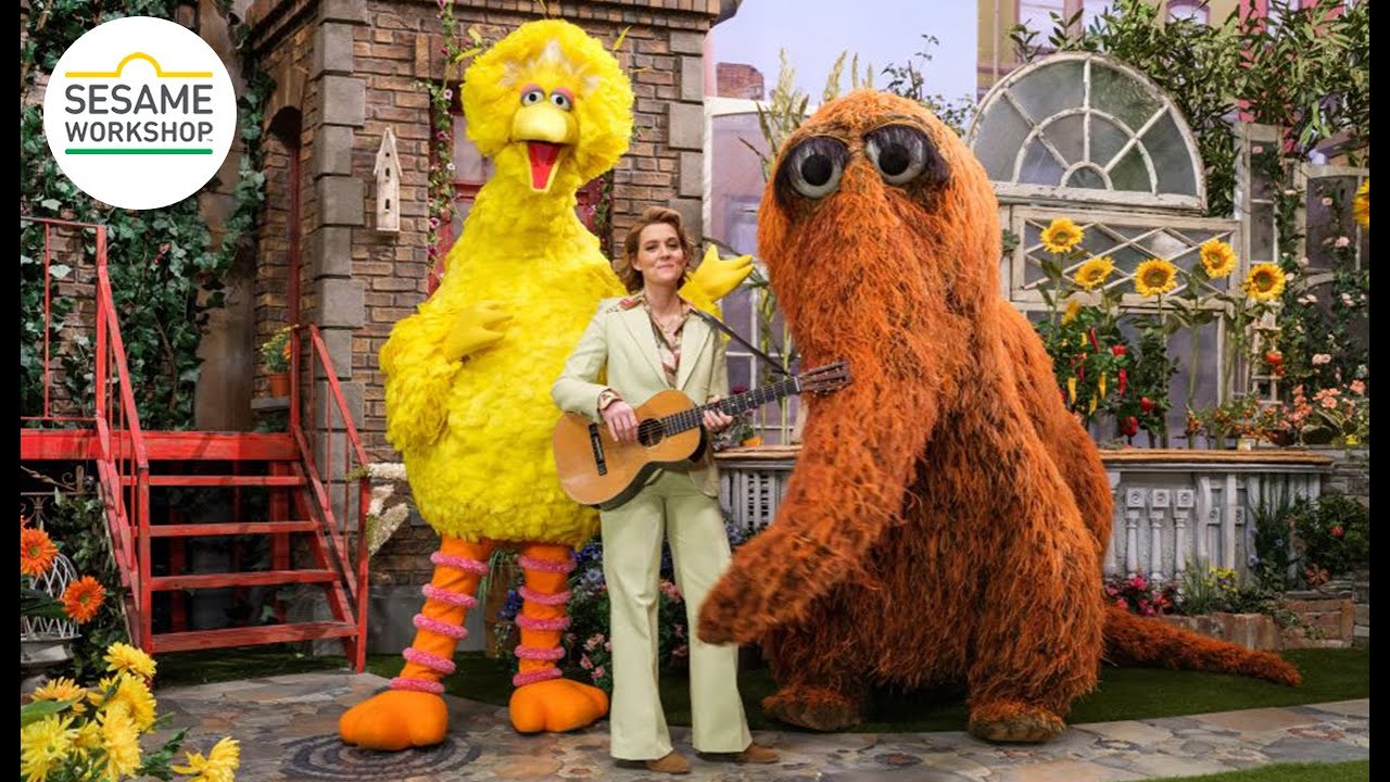 Sesame Street: Big Bird & Snuffy sing 