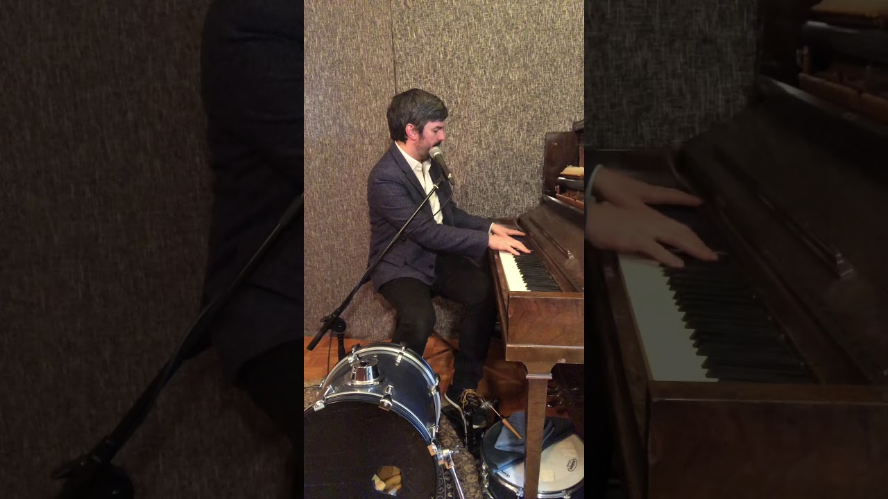 Damien Robitaille performs “DON’T STOP BELIEVING” by Journey