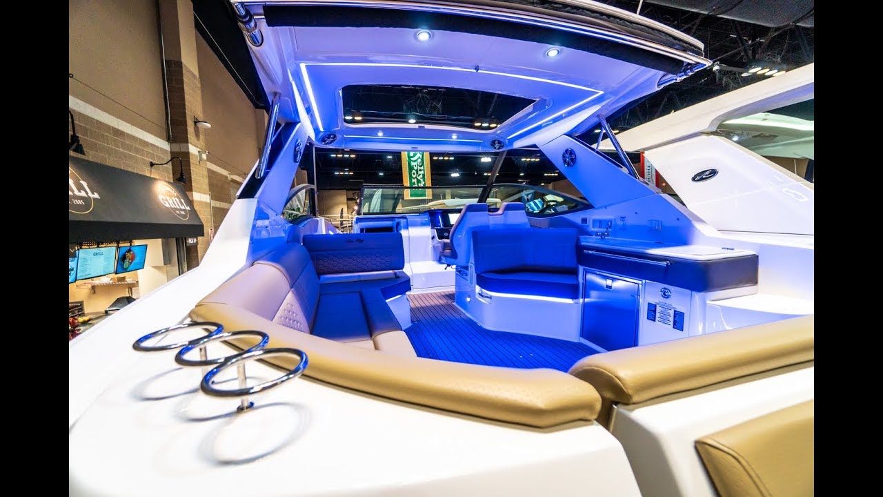 Versatile 2019 Sea Ray 320 Sundancer For Sale At Lake of the Ozarks, Missouri
