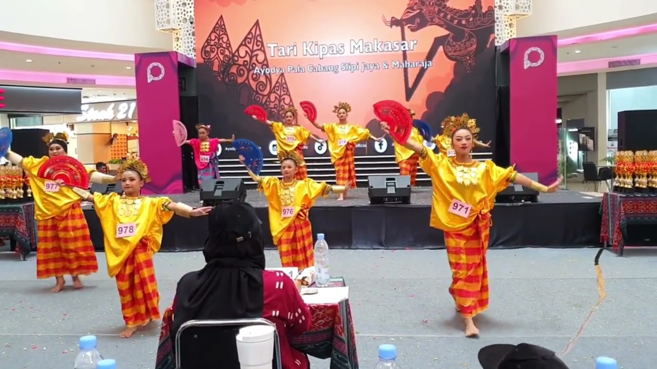 Tari Kipas Makasar - Ayodya Pala