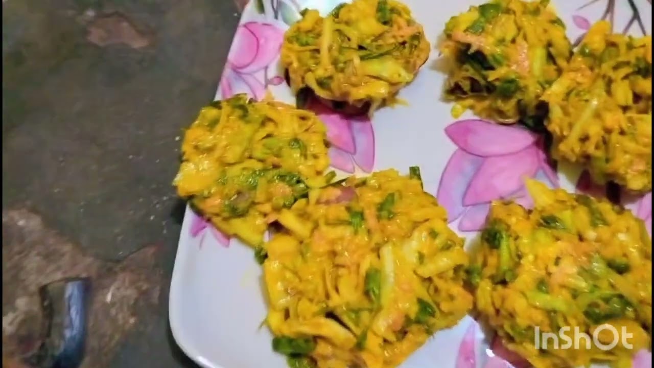 बंदा गोभी, गाजर और आलू के पकौड़े