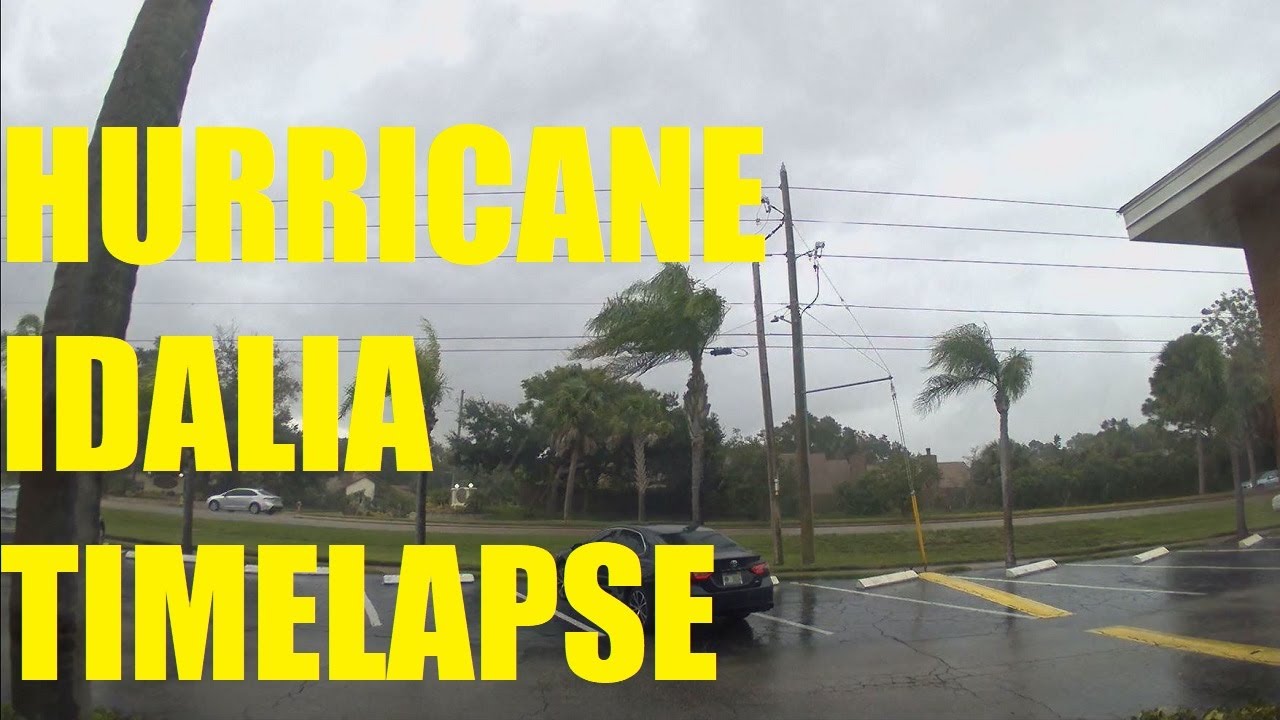 Timelapse - Hurricane Idalia's outer bands