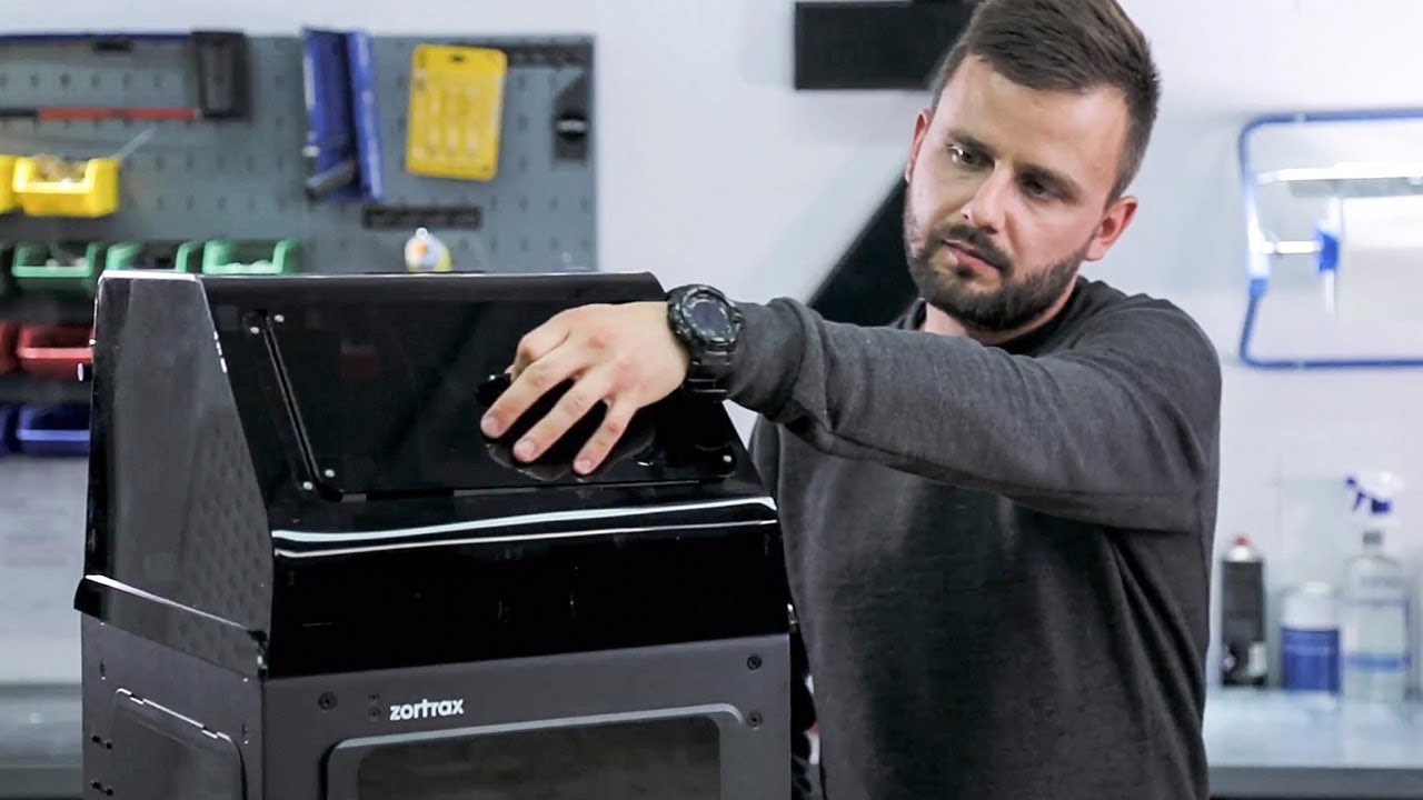 Unboxing Zortrax M200 Plus 3D Printer