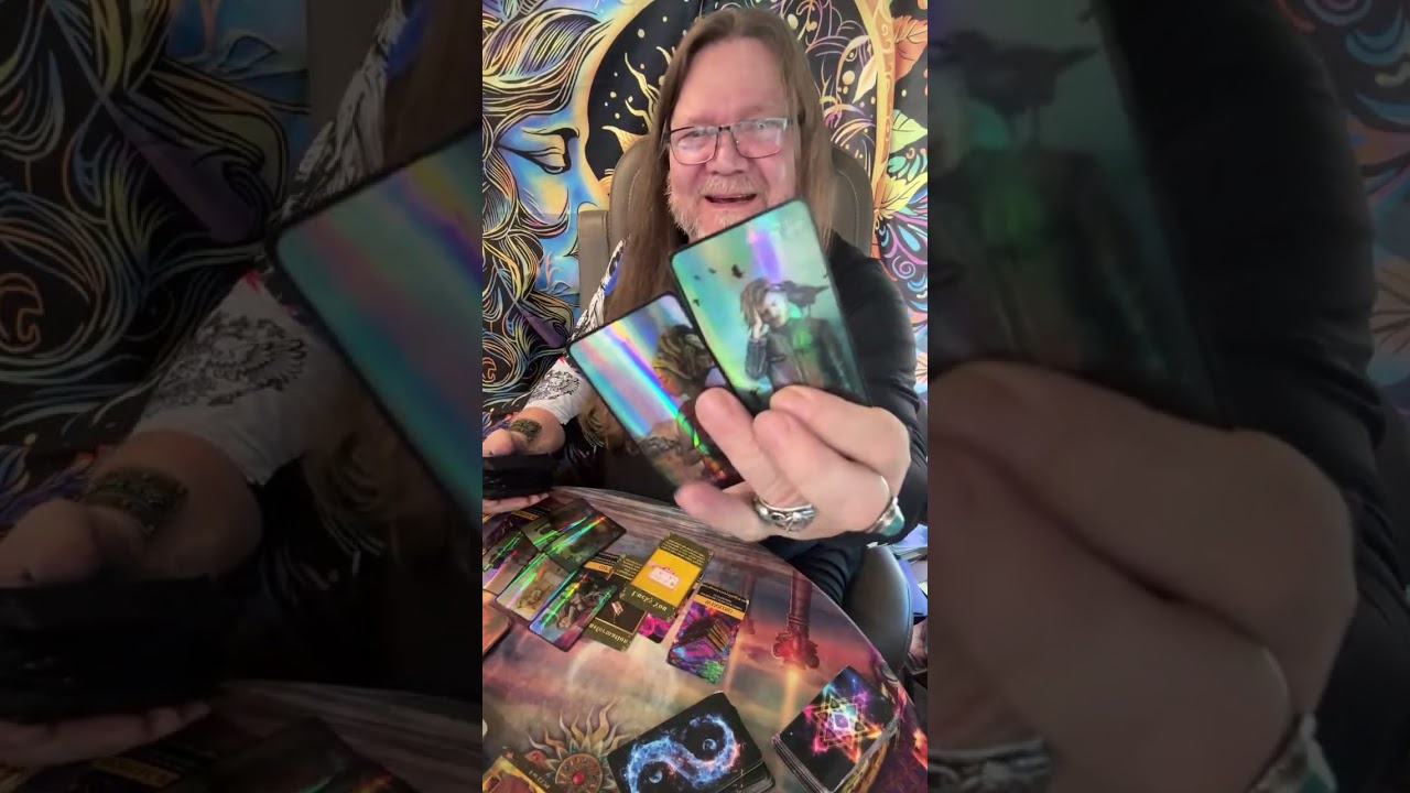 Leo, Tarot Secrets! 🔮 Financial Breakthroughs & Hidden Agendas! 💰✨