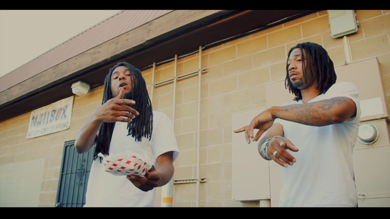 CASHSITO - 16 BARZ (OFFICIAL VIDEO)