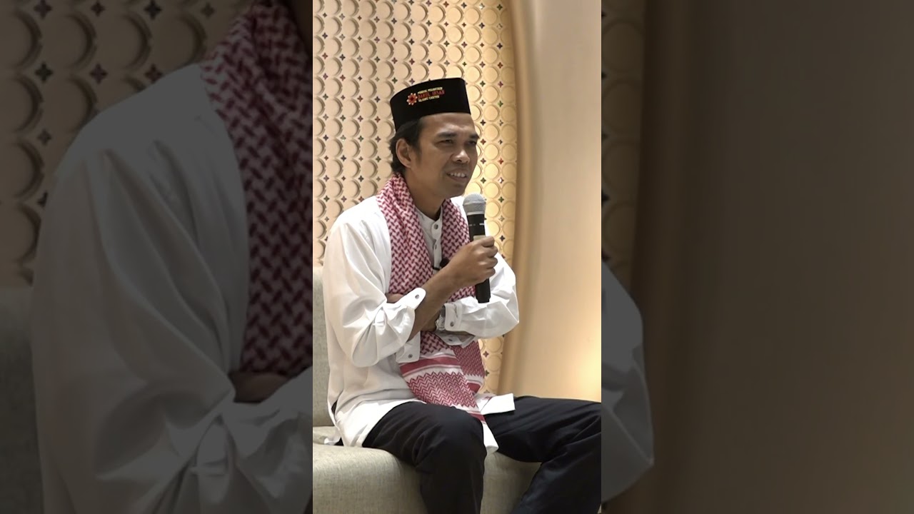 LEWATDEPANORANG YANG SEDANG SHOLAT #uas #ustadzabdulsomad