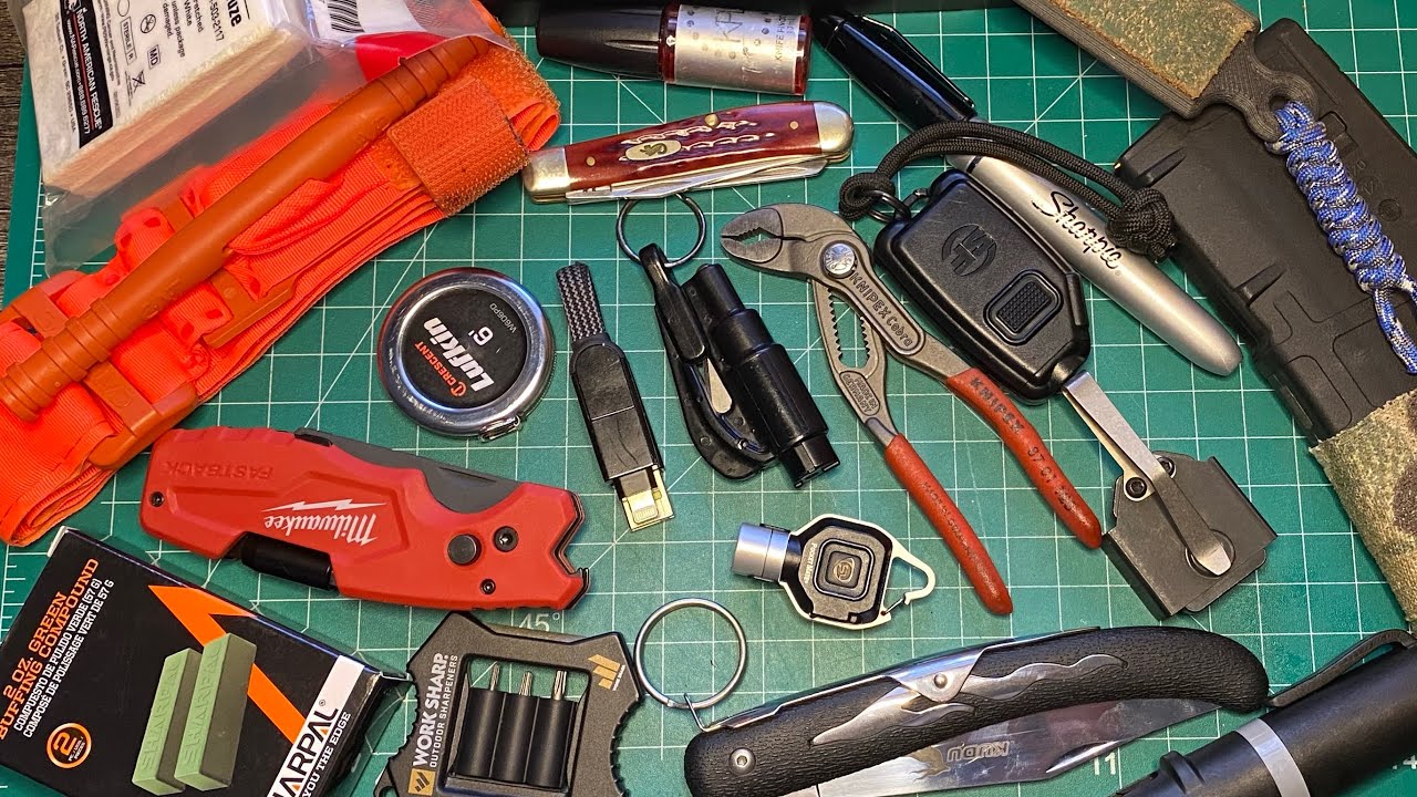Last Minute Christmas EDC Gift Guide & Stocking Stuffers 2023 ($5-100)