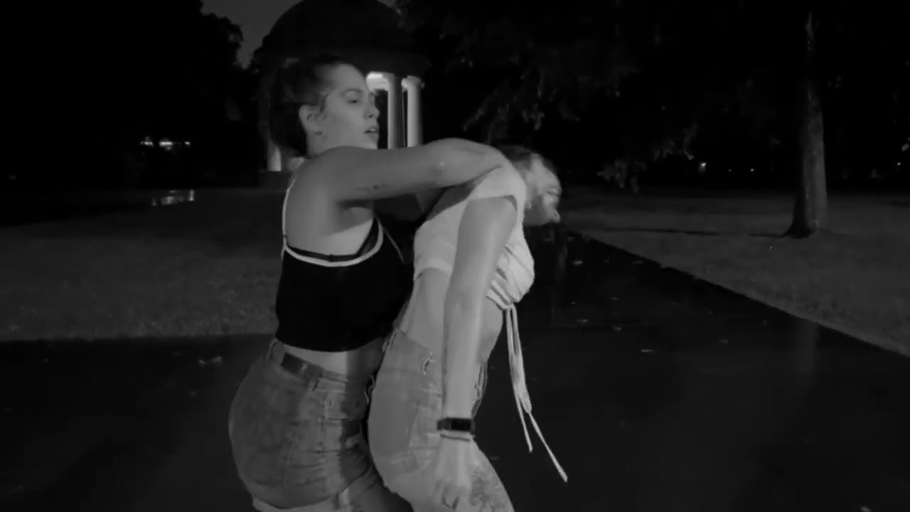 Tori + Camila - zouk in the rain