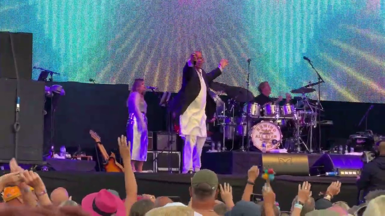 Roland Gift (FYC) - She Drives Me Crazy (Live) - Rewind Festival 2024 - 18-08-2024