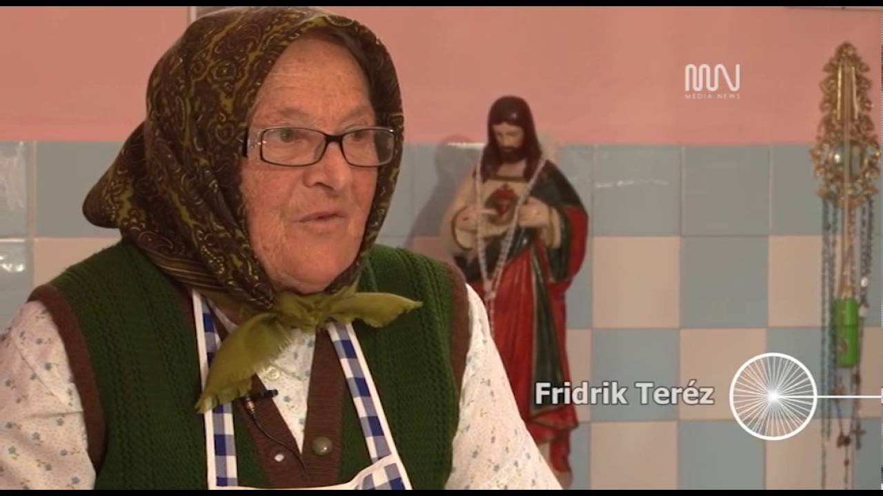 VAJADASÁG DŰLŐIN  2/5