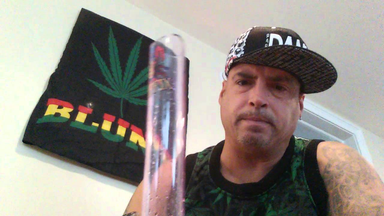A.J. COLORADO 420 Bong Rips of Master Kush
