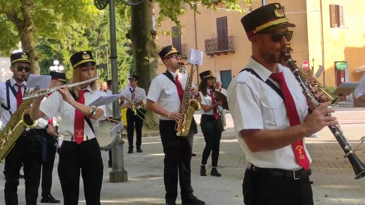 BOJANO, TORNA LA BANDA!