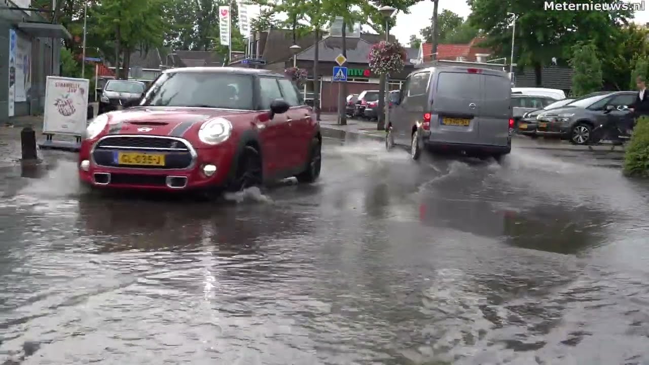 Wateroverlast in Overijsselse Hardenberg na hevige stortbui