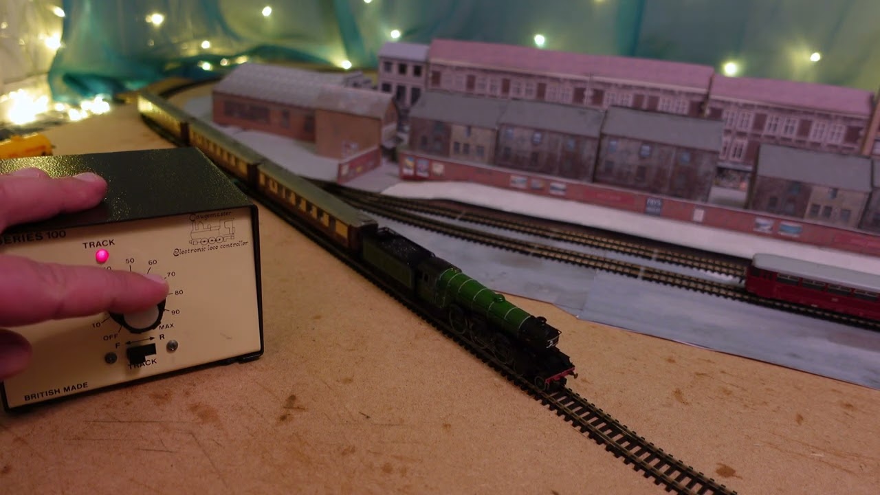 Hornby TT120 - Gaugemaster v Hornby controllers. Why you should upgrade your train set power supply.