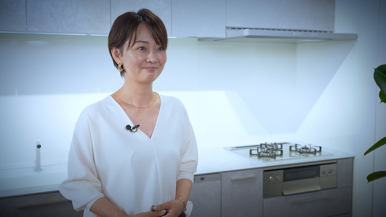 トータルインテリアプロデューサー MAKOさんが視る　TOTOのシステムキッチン THE CRASSO【ザ･クラッソ】