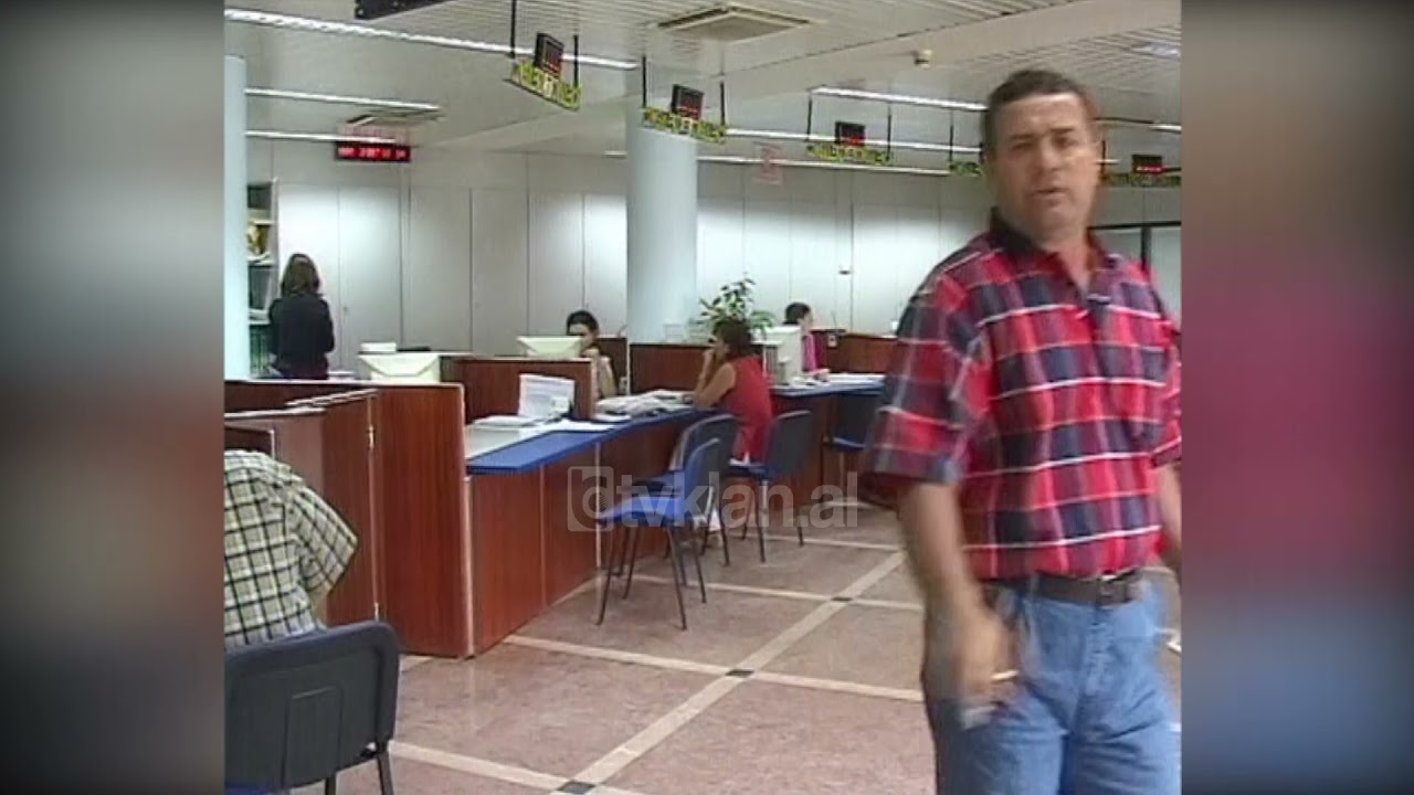 Tregjet e huaja valutore, dollari p&euml;son nj&euml; dob&euml;sim ndaj monedhave t&euml; tjera - (24 Shtator 2002)