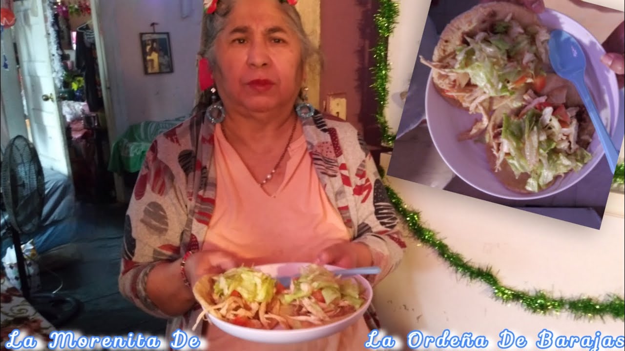 Huaraches de frijole con pollo 
