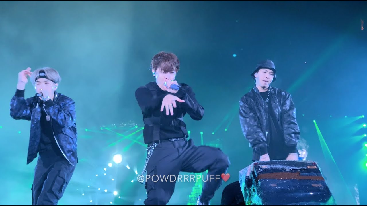 190512 - Tear - BTS 방탄소년단 - Speak Yourself Tour - Soldier Field D2 IN THE RAIN - HD FANCAM